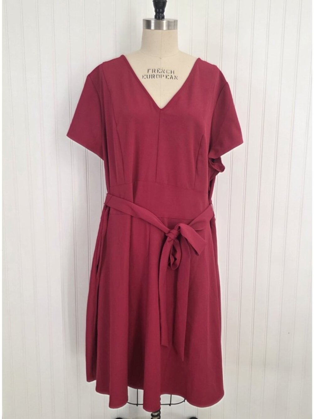 LANE BRYANT  Lena V-Neck Level-Hem Midi Dress Bold Red SIZE 24